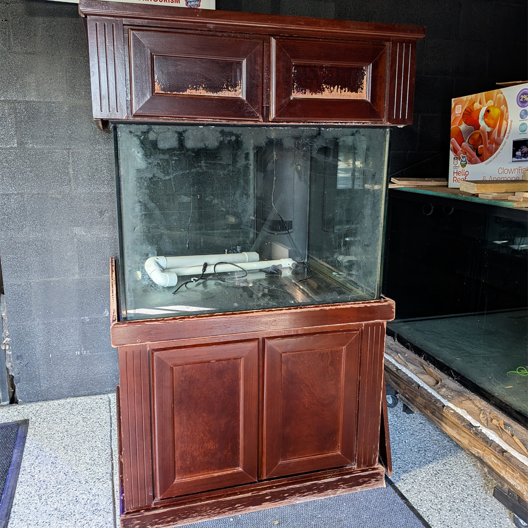 Marineland 93-gallon Cube Tank with Stand and Canopy